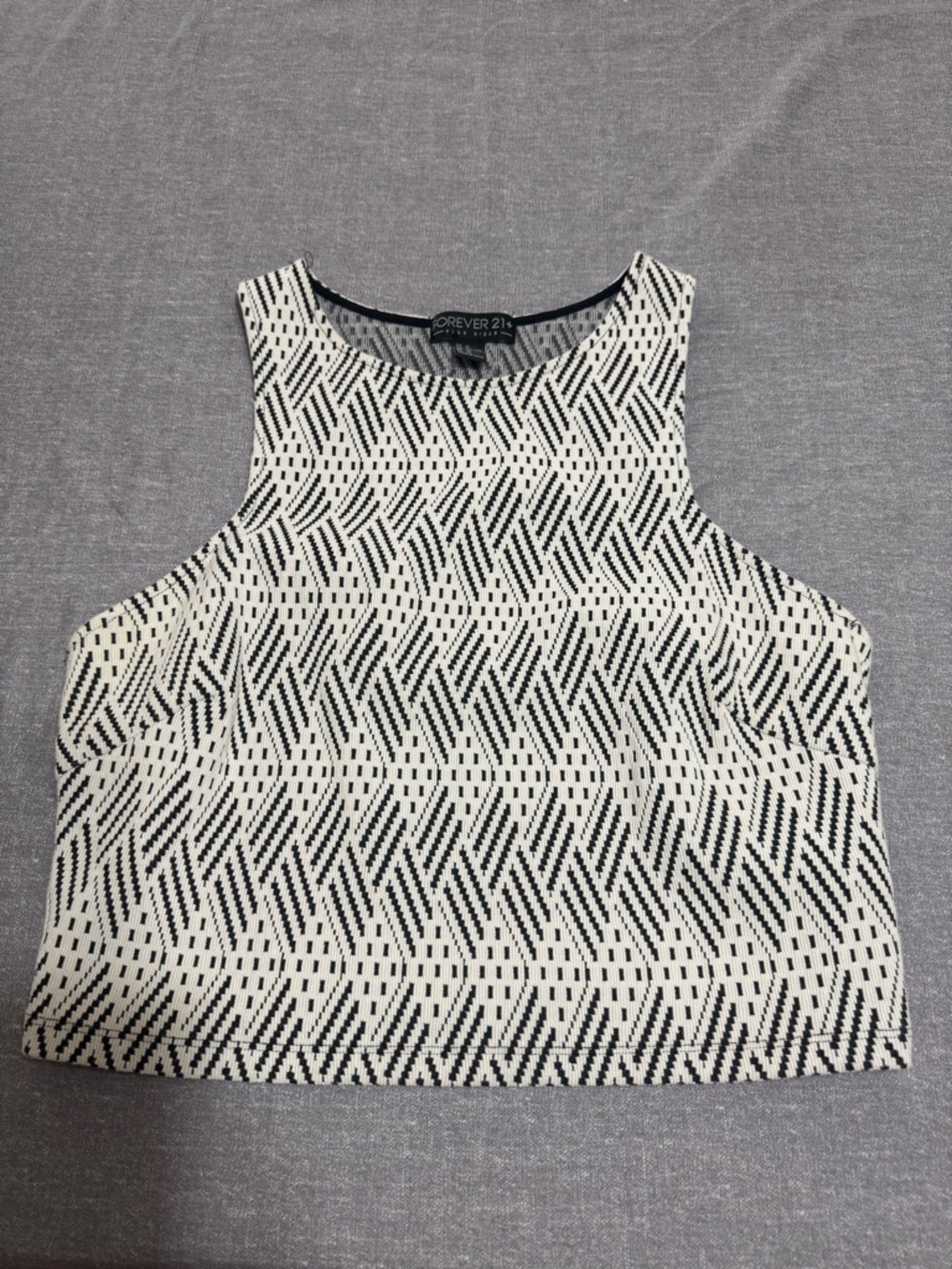 Forever 21 Black & White Geometric Crop Top and Mini Skirt Set - Picture 5 of 6